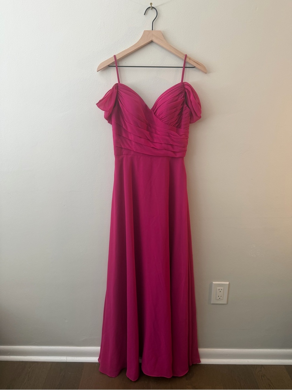 Formal A Line Pleated Long Evening Dress Magenta Sz 4